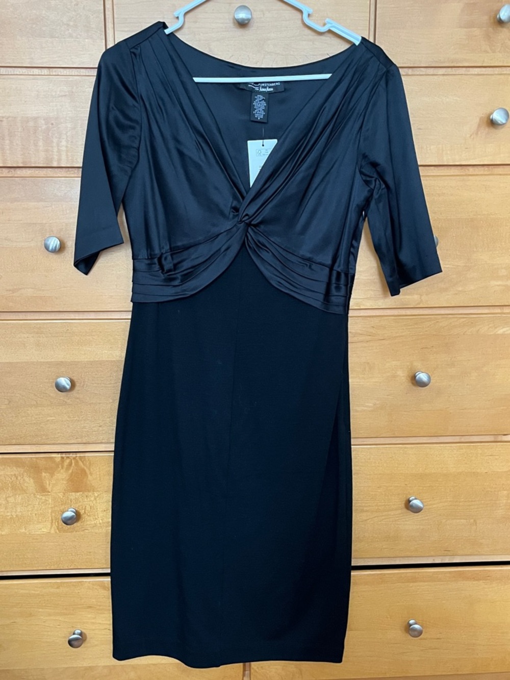Diane von Furstenberg black wool and silk dress size 8